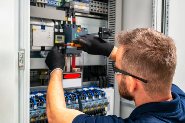 Best Affordable Emergency Electrician  in Redwood, TX